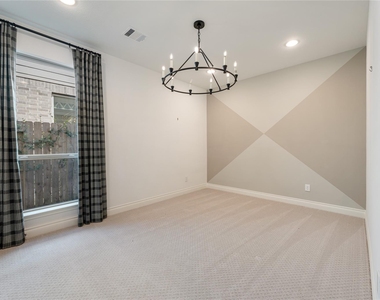 28618 Casen Ranch Lane - Photo Thumbnail 11
