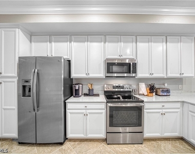 9596 Trevi Court - Photo Thumbnail 5