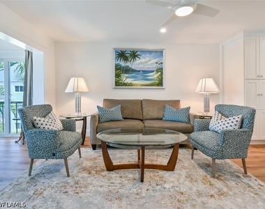 250 7th Avenue S - Photo Thumbnail 1