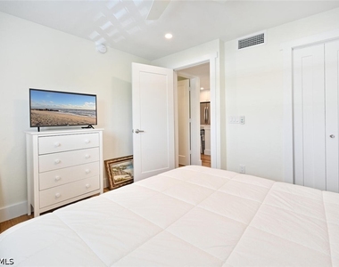 250 7th Avenue S - Photo Thumbnail 12