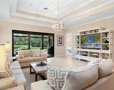 6564 Roma Way - Photo Thumbnail 3
