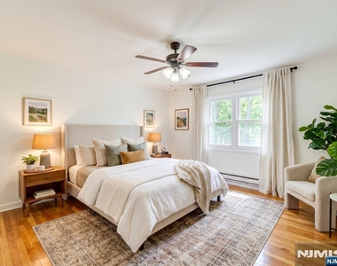 138 Lincoln - Photo Thumbnail 7
