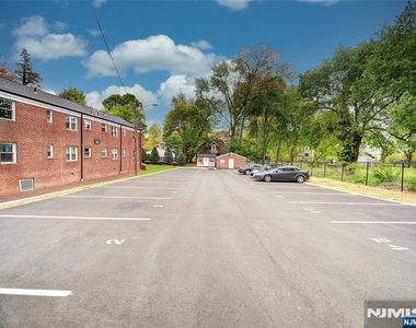 138 Lincoln - Photo Thumbnail 14