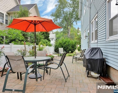 69 Montclair - Photo Thumbnail 17