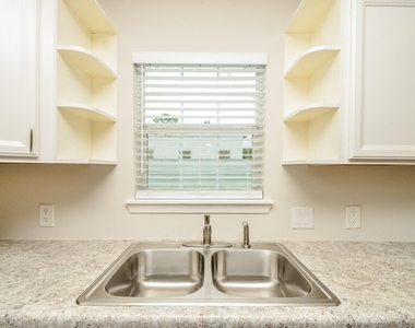 6425 Sidney Street - Photo Thumbnail 8