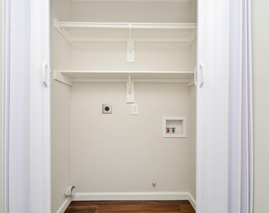 6425 Sidney Street - Photo Thumbnail 24