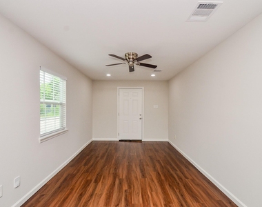 6425 Sidney Street - Photo Thumbnail 2