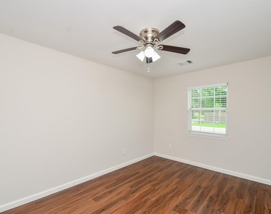 6425 Sidney Street - Photo Thumbnail 11