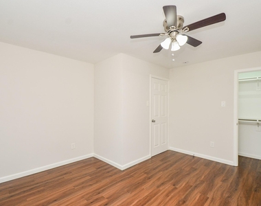 6425 Sidney Street - Photo Thumbnail 16