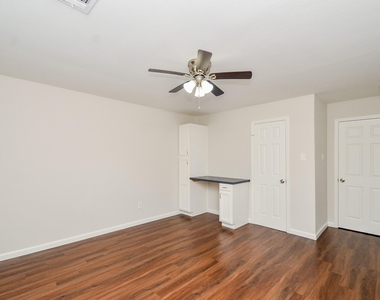 6425 Sidney Street - Photo Thumbnail 14