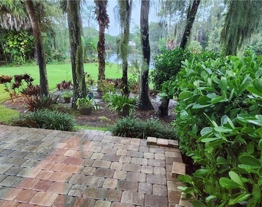 1025 Foxfire Lane - Photo Thumbnail 1