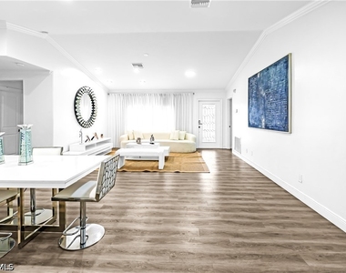 1030 39th Street Sw - Photo Thumbnail 9