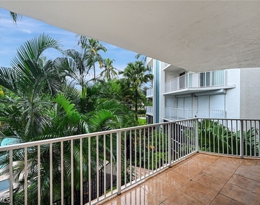 1300 Gulf Shore Boulevard N - Photo Thumbnail 22