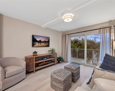 1300 Gulf Shore Boulevard N - Photo Thumbnail 4