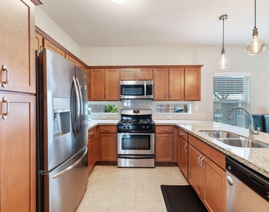 4206 Darter Street - Photo Thumbnail 5