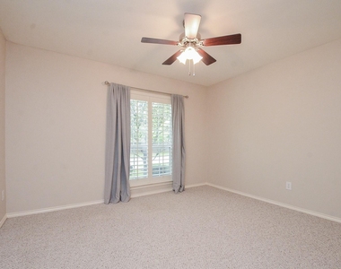 4226 Windy Chase Lane - Photo Thumbnail 23