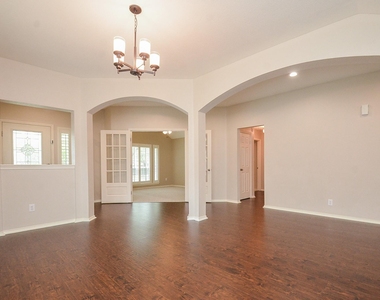 4226 Windy Chase Lane - Photo Thumbnail 15