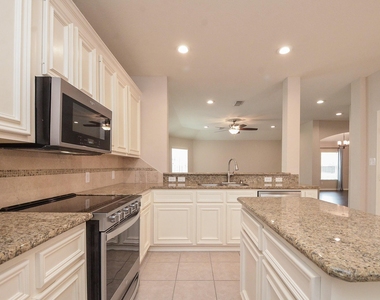 4226 Windy Chase Lane - Photo Thumbnail 11