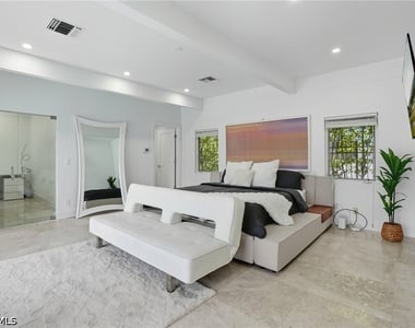 5122 Starfish Avenue - Photo Thumbnail 10