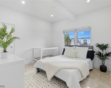 5122 Starfish Avenue - Photo Thumbnail 19