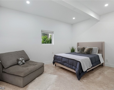 5122 Starfish Avenue - Photo Thumbnail 15