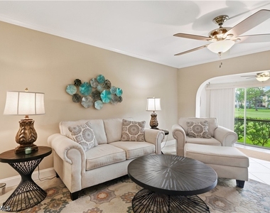 201 Quail Forest Boulevard - Photo Thumbnail 4