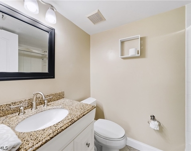 201 Quail Forest Boulevard - Photo Thumbnail 11