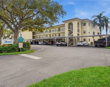 201 Quail Forest Boulevard - Photo Thumbnail 23