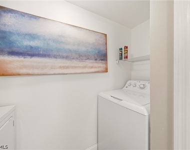 201 Quail Forest Boulevard - Photo Thumbnail 16
