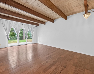 23610 Creekview Drive - Photo Thumbnail 20