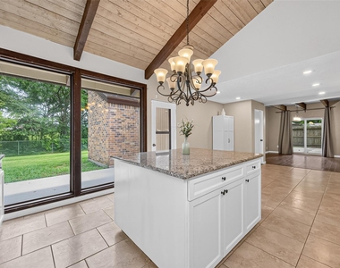 23610 Creekview Drive - Photo Thumbnail 13