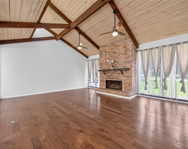 23610 Creekview Drive - Photo Thumbnail 5