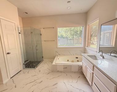 14527 Circlewood Way - Photo Thumbnail 14