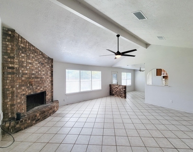 10102 Park Lane - Photo Thumbnail 11