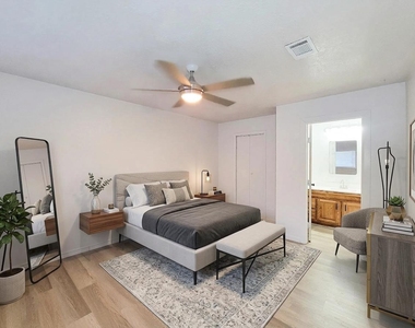 10102 Park Lane - Photo Thumbnail 2