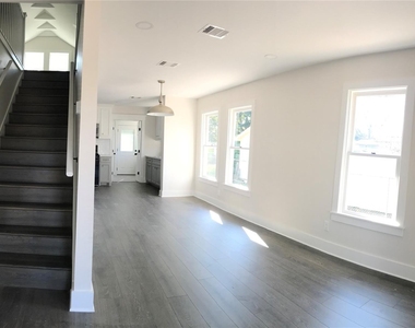 1104 E 26th Street - Photo Thumbnail 12