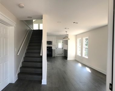 1104 E 26th Street - Photo Thumbnail 13