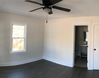 1104 E 26th Street - Photo Thumbnail 9