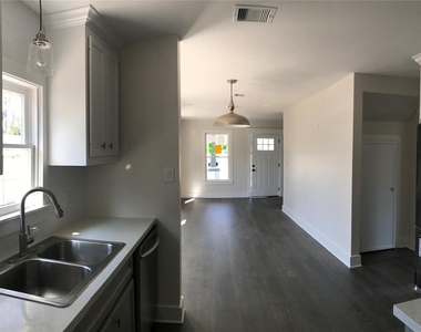 1104 E 26th Street - Photo Thumbnail 8