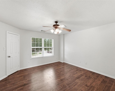 7102 Winston Ranch Parkway - Photo Thumbnail 17
