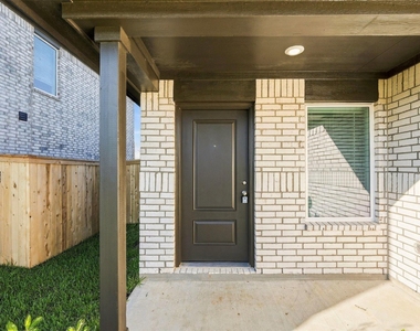 1643 Windrose Bend - Photo Thumbnail 1