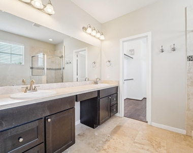2421 Beall Street - Photo Thumbnail 24