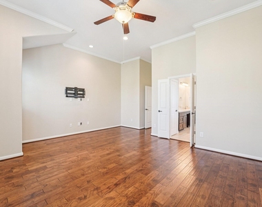 2421 Beall Street - Photo Thumbnail 22