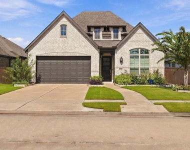 4103 Shackleton Court - Photo Thumbnail 1