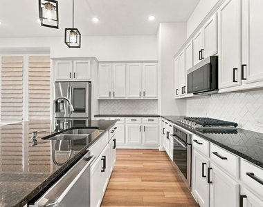 4103 Shackleton Court - Photo Thumbnail 10