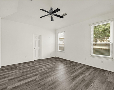 12915 Palm Leaf Court - Photo Thumbnail 18