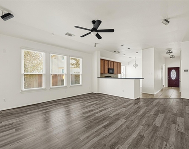12915 Palm Leaf Court - Photo Thumbnail 8