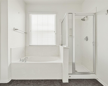 12915 Palm Leaf Court - Photo Thumbnail 21
