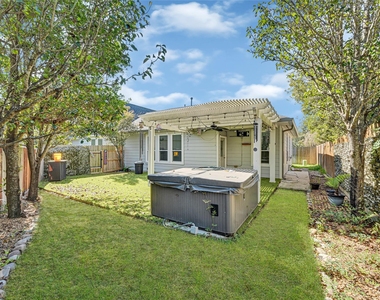 12915 Palm Leaf Court - Photo Thumbnail 23