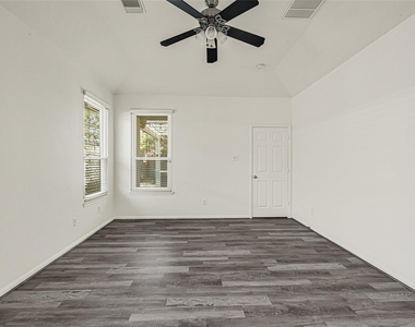 12915 Palm Leaf Court - Photo Thumbnail 19